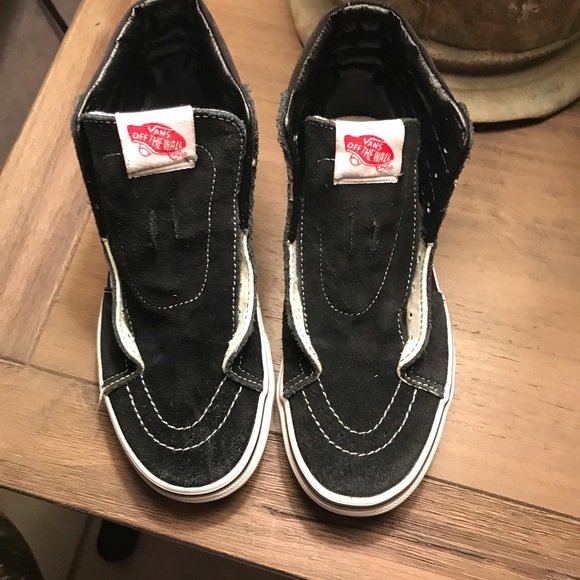 Vans black& whiteSk8- Hi - Picture 3 of 5